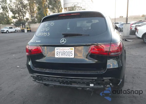 2020 Mercedes-Benz Glc 300 z USA, uszkodzony, nr VIN WDC0G8DB8LF723953
